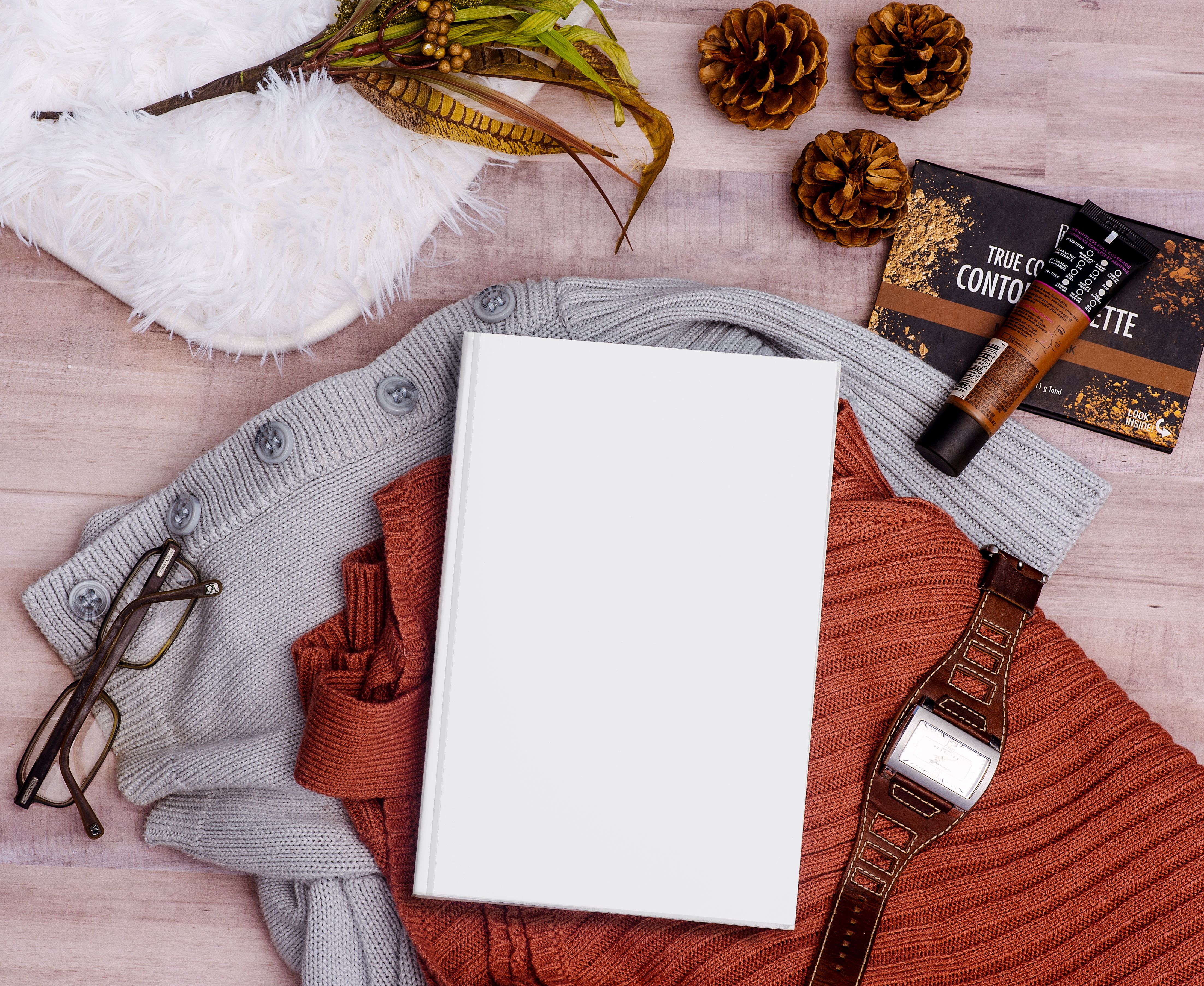 250+ Interesting Flatlay Photos · Pexels