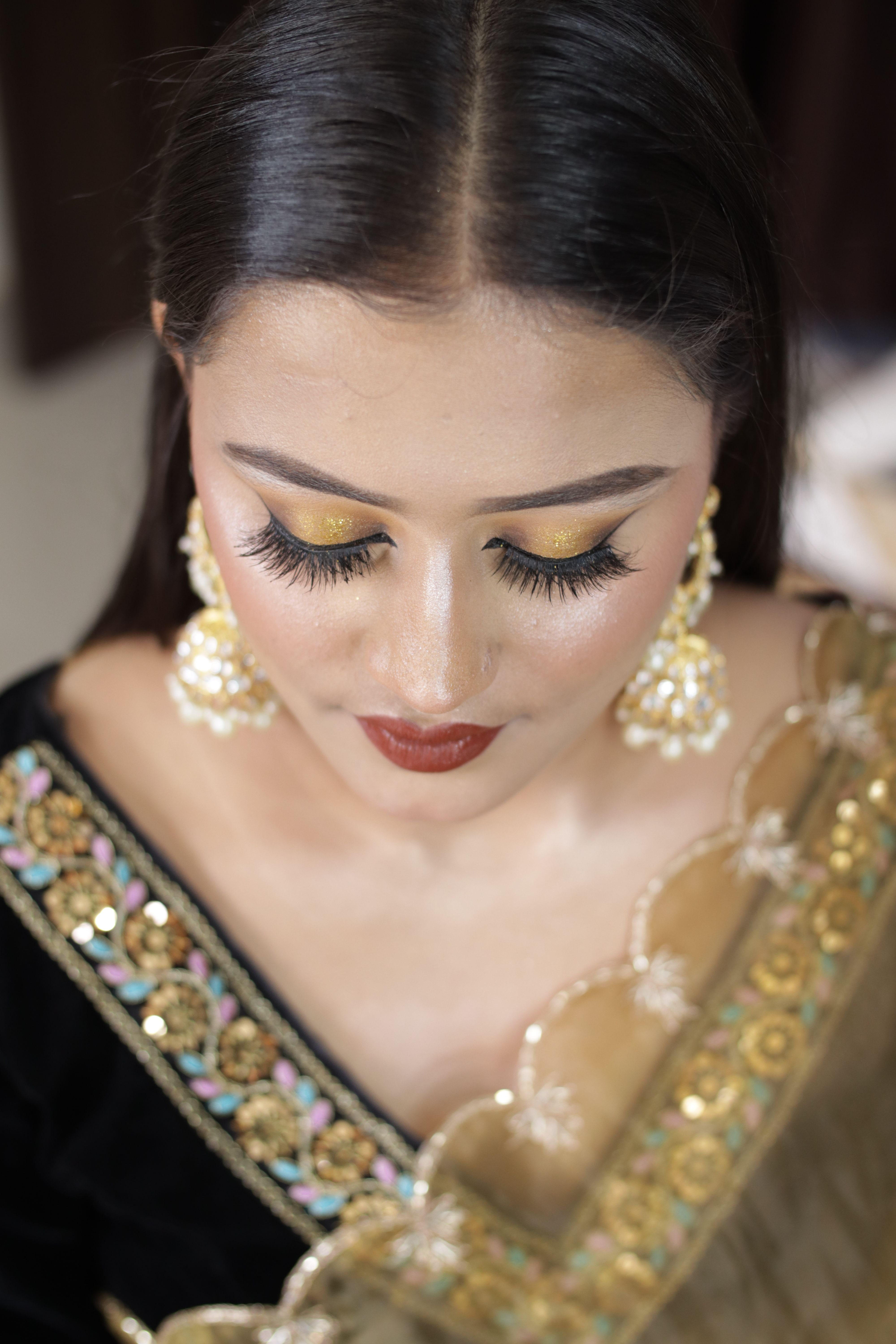 Portrait of Woman in Traditional Clothing · Free Stock Photo