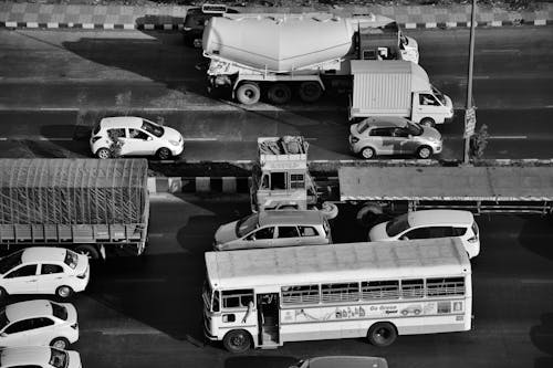 Základová fotografie zdarma na téma auto, autobus, černobílý