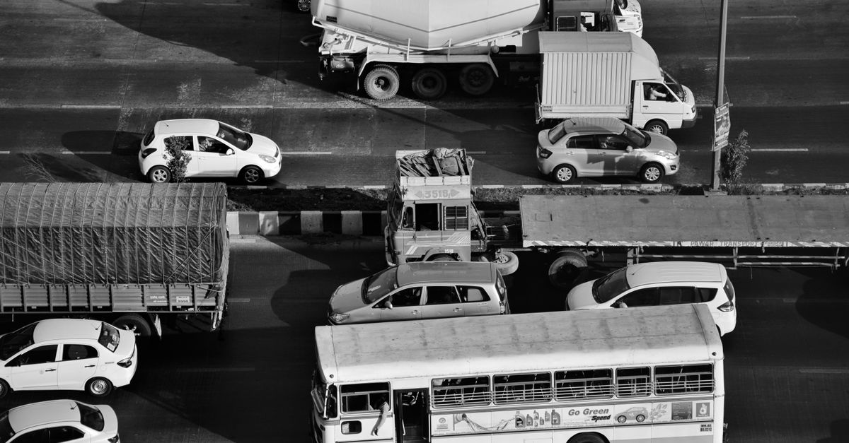 Farmers' Protest on Mumbai-Bengaluru Highway Disrupts Traffic