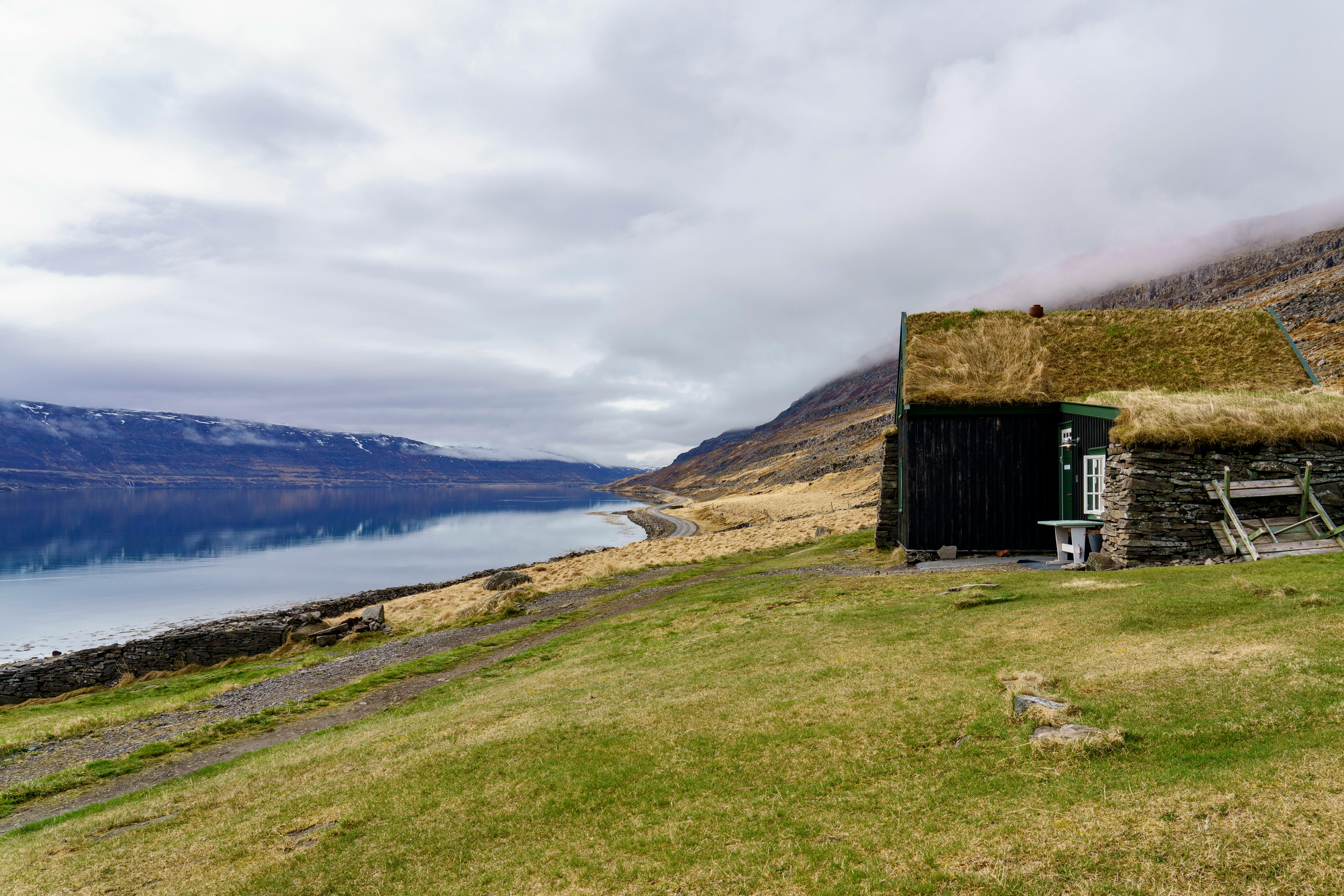 Veg­far­endur verða að þola Ódrjúgshálsinn enn lengur