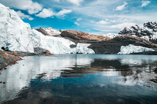Бесплатное стоковое фото с айсберг, вода, гора