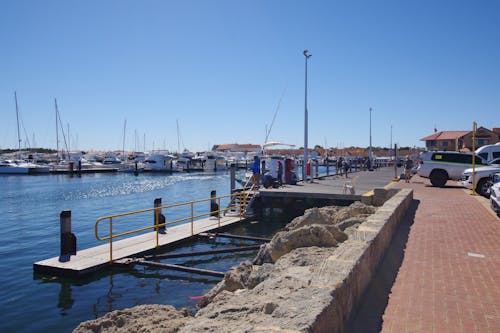 BUSY ON THE JETTY