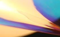 这是一张充满活力的抽象图像，展现了色彩缤纷的渐变与艺术光芒