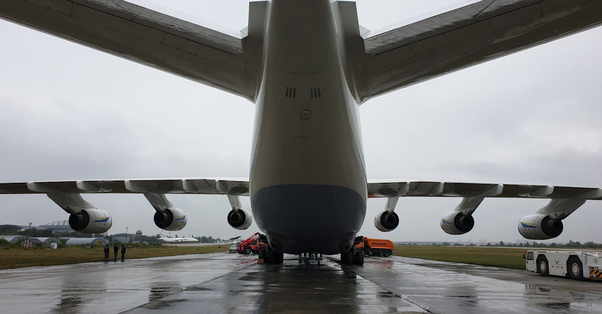 日经平均股价受美股疲软与原油高位压力影响 日经平均股价受美股疲软与原油高位压力影响
