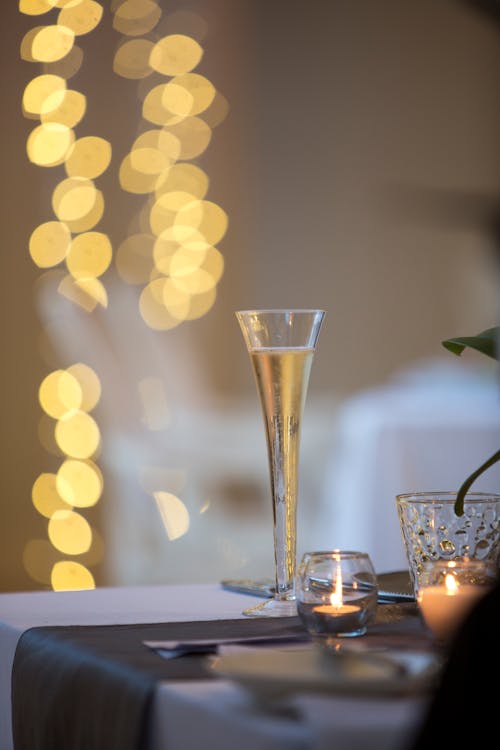 Foto d'estoc gratuïta de boda, cava, copa de cava