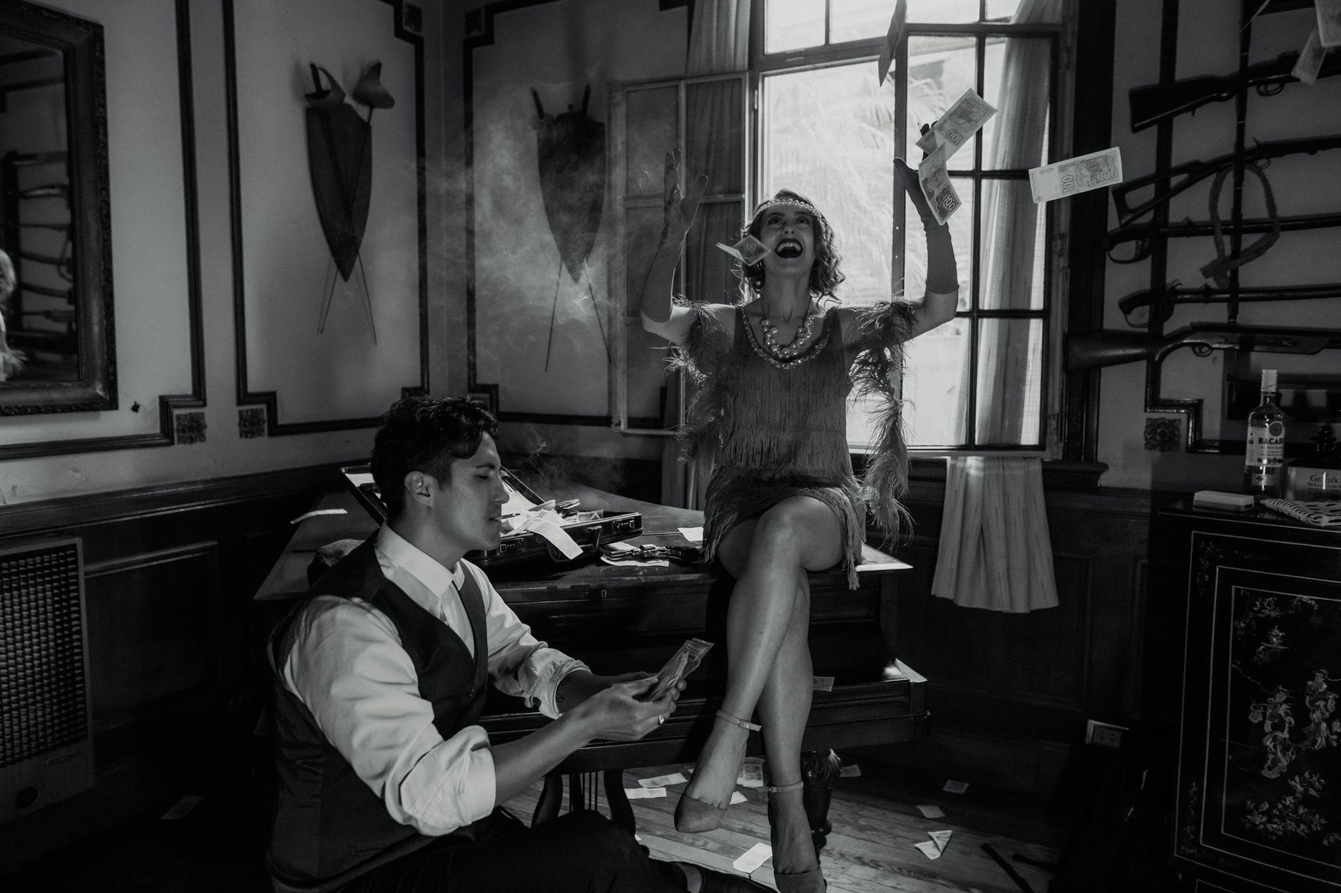Black and white scene depicting elegance and wealth, set in Buenos Aires.