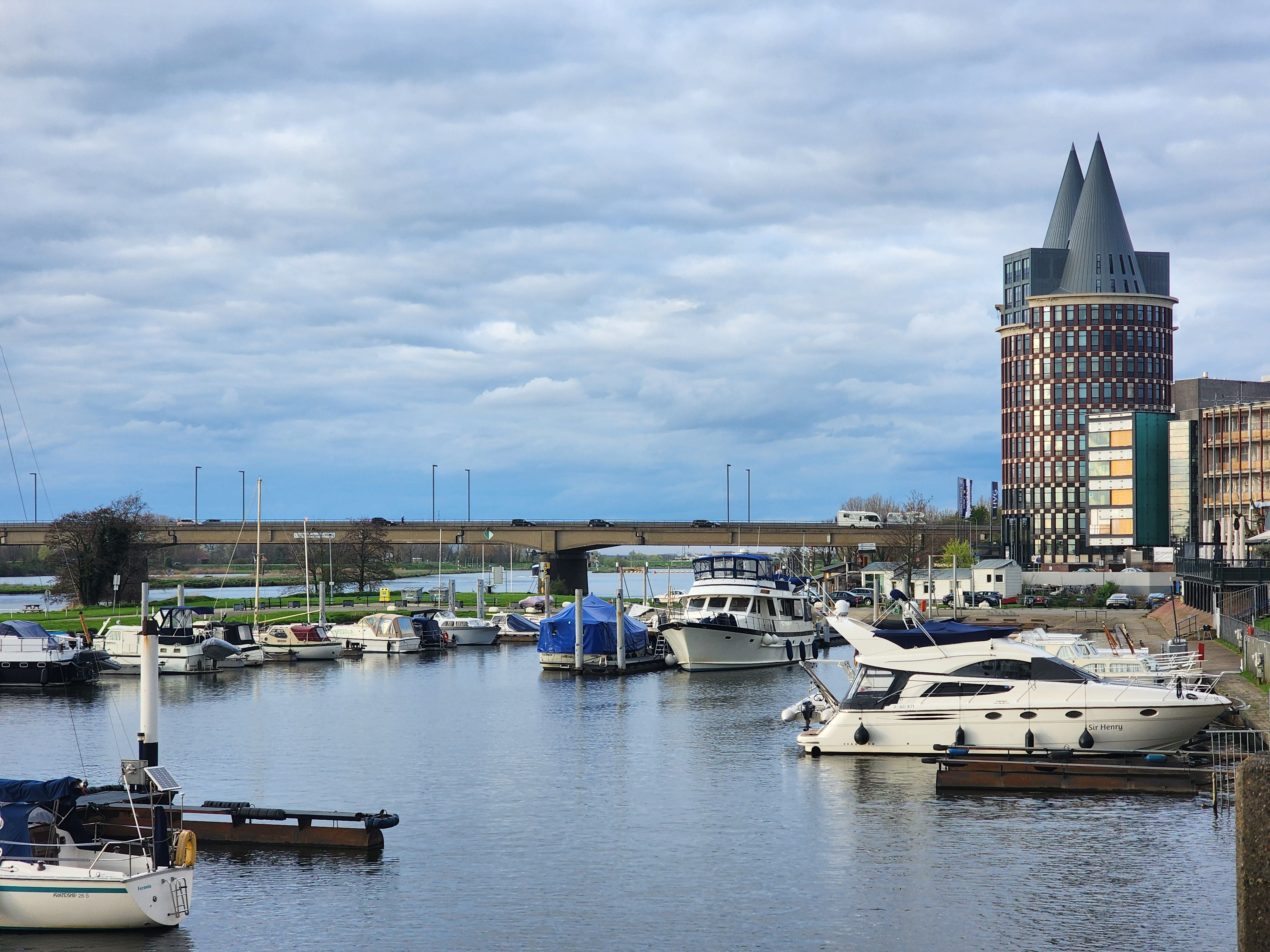 Gratis stockfoto met @buitenshuis, aanlegsteiger, afgemeerde boten Stockfoto