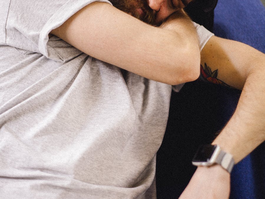 Why do some men not use social media?