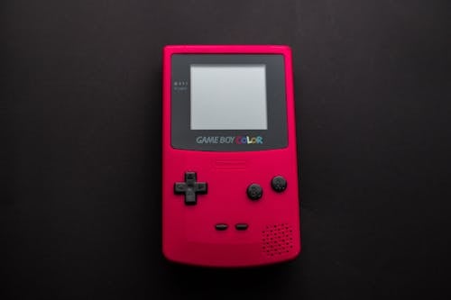 Red Game Boy Konsolunun Yakın çekim Fotoğrafı