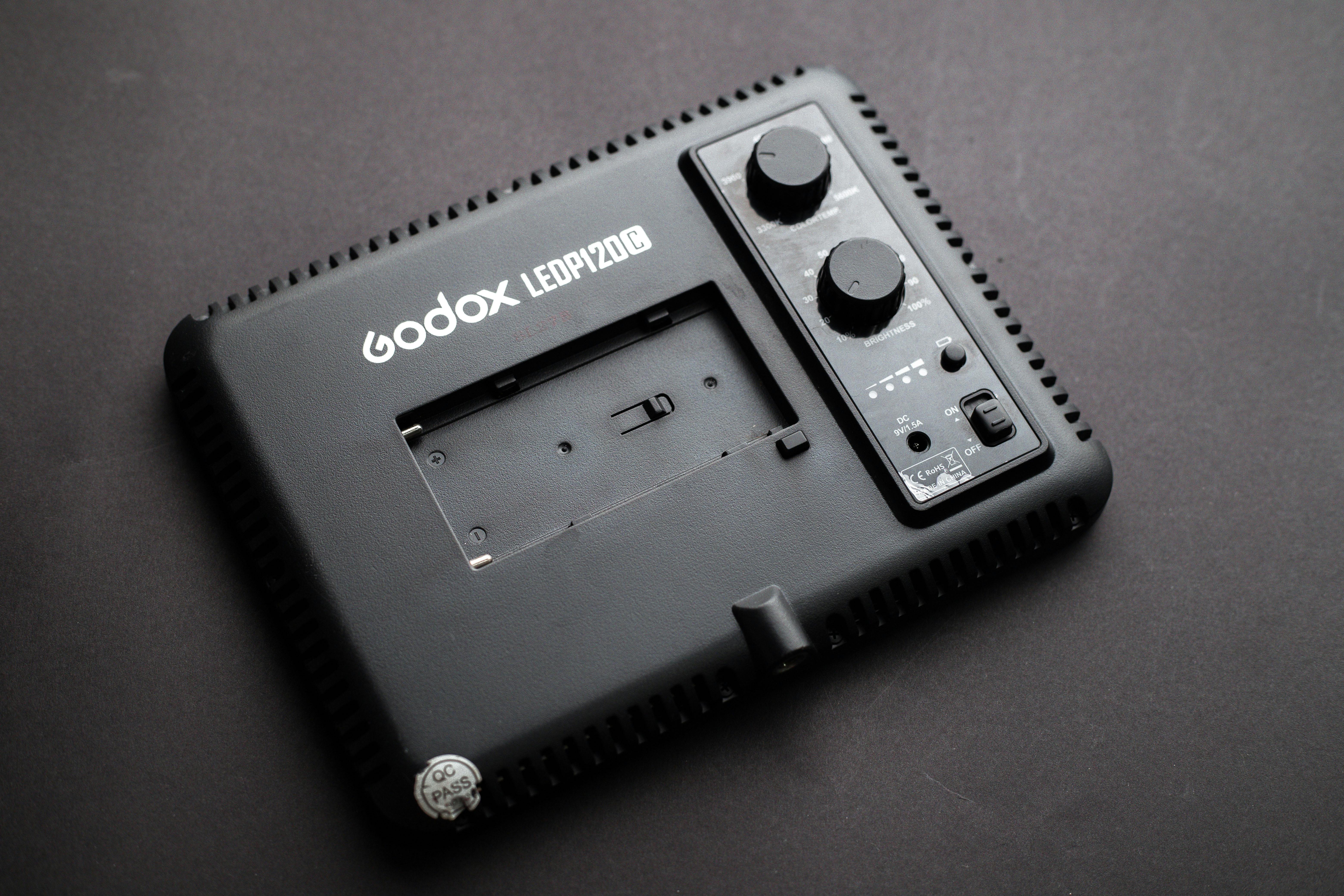 Black Godax Cordless Device