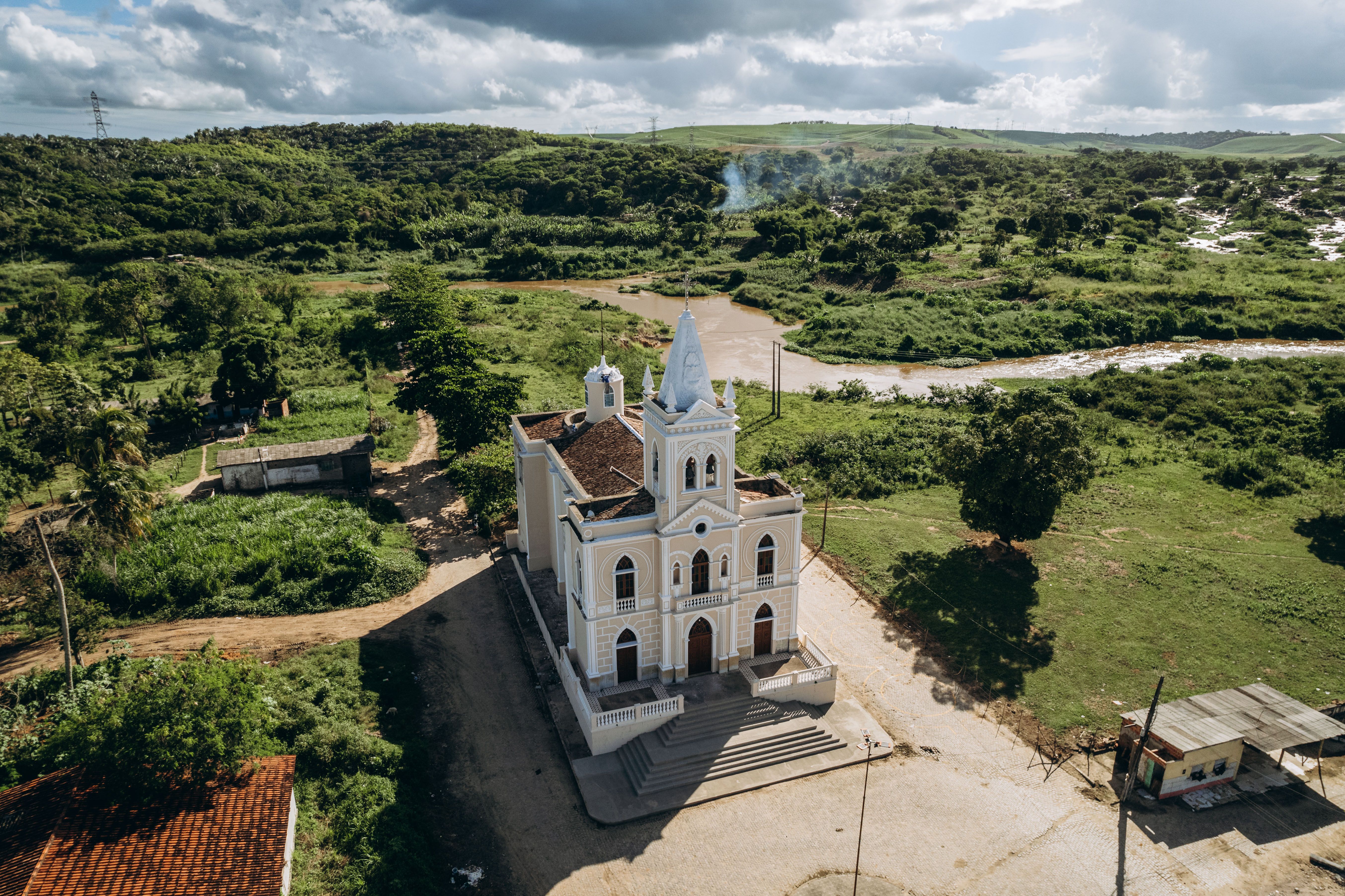 Mulher é morta a pauladas em assentamento rural de Alagoas e suspeito é preso