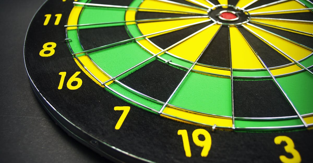 How do you play cricket darts