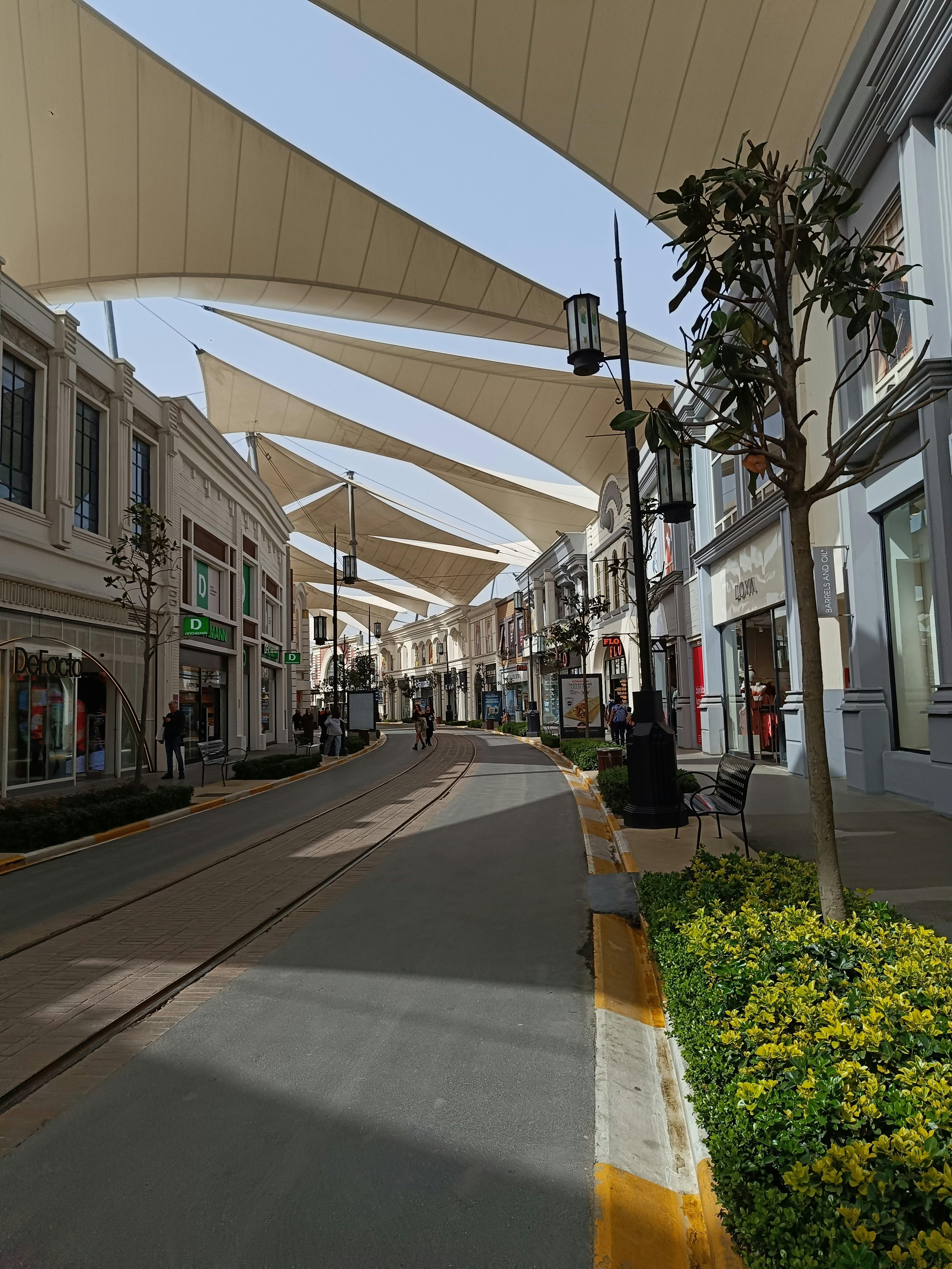 Vialand Alışveriş Merkezi İstanbul