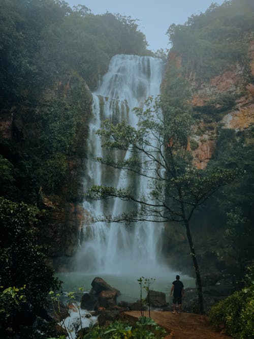 Menatap Keindahan Air Terjun Cunca Rami- Labuan Bajo - Indonesia