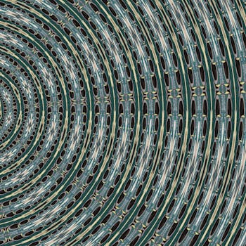 冷色调背景下，一个详细的几何图案呈现出完美的万花筒效果