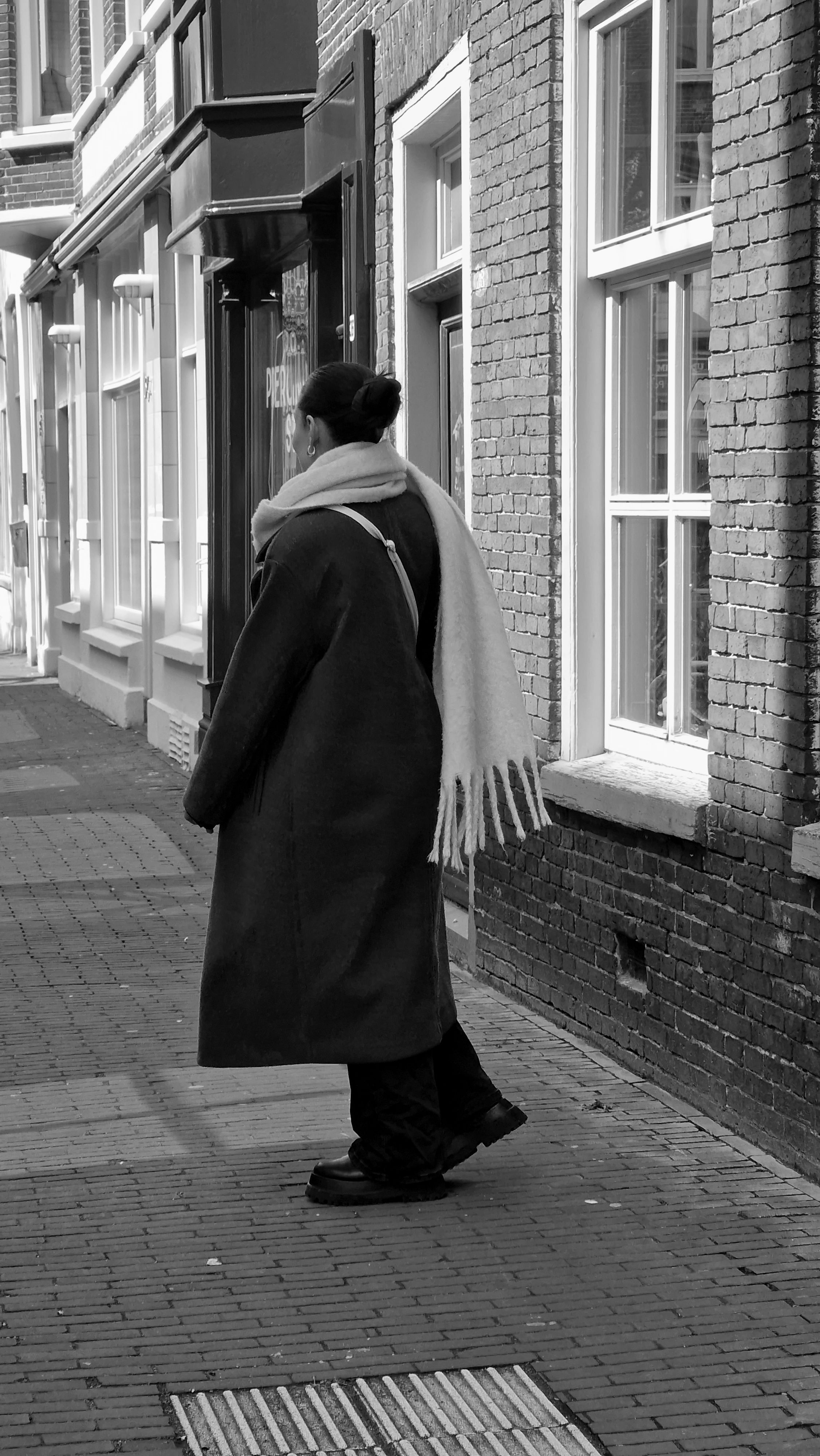 Gratis stockfoto met achteraanzicht, achterkant van persoon, architectuur Stockfoto