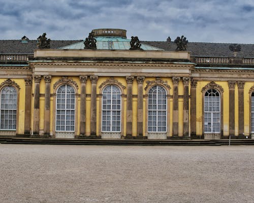 A walk around the Sanssouci Palace 1
