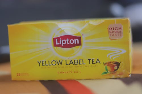 yellow label lipton tea bag