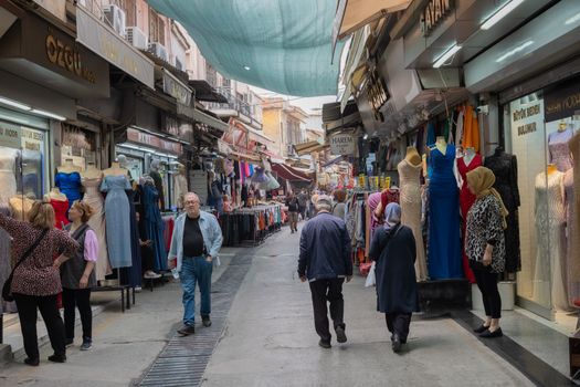 Kemeraltı bazaar food walk — Izmir