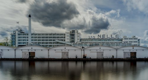 Foto profissional grátis de arquitetura, arquitetura industrial, fábrica van nelle