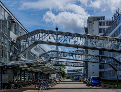 Gratis stockfoto met architectuur, bedrijf, brug