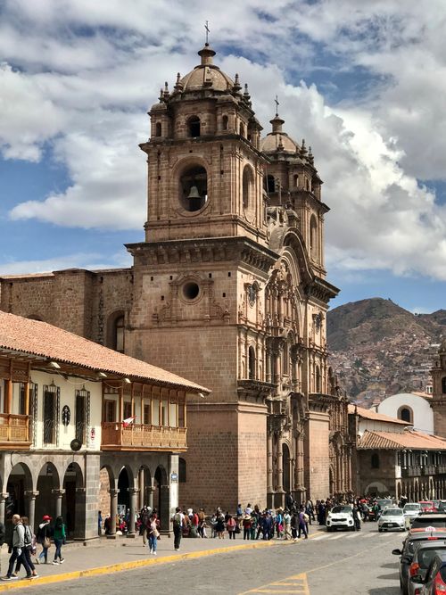 Free Baroque architecture of a historic church in the vibrant city of Cusco, Peru. Stock Photo