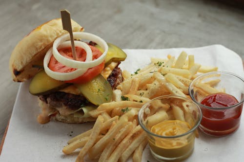 Kostenloses Stock Foto zu burger, cheeseburger, essen