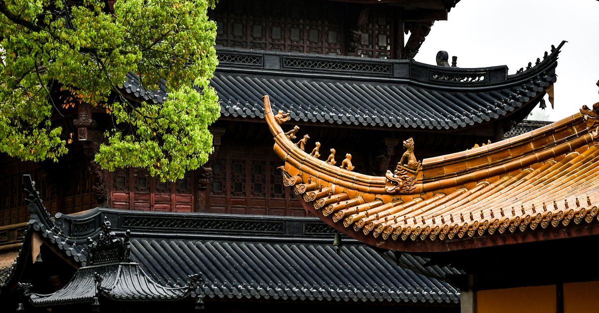 Ornamented Buddhist Temple Building · Free Stock Photo