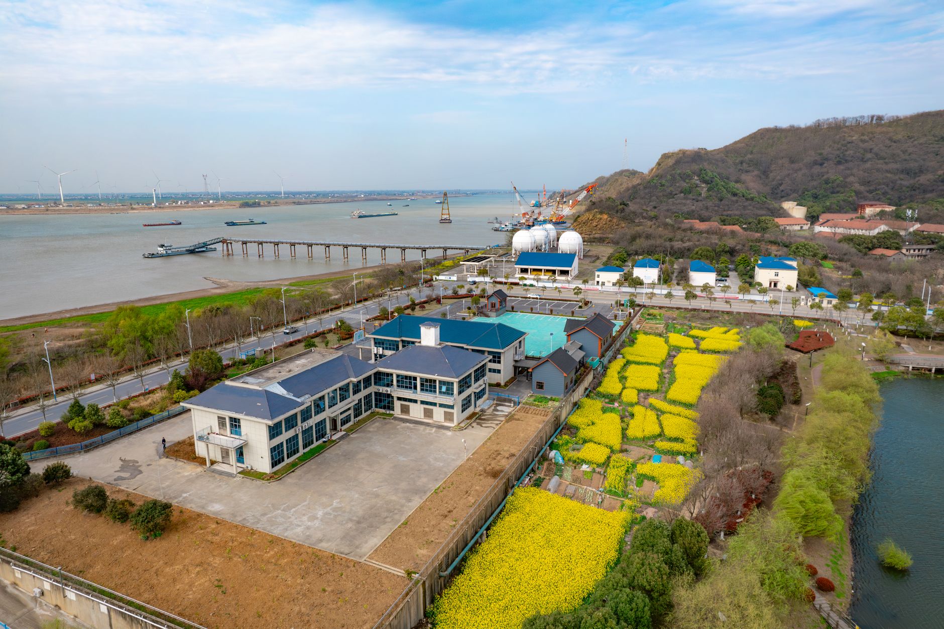 Ming Yang Smart Energy Stake Cut to 24.95% by Shareholder Group