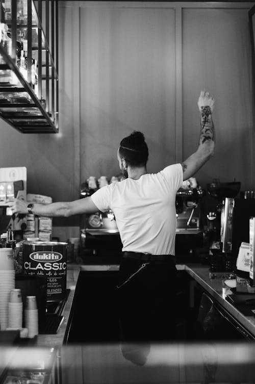 Fotobanka s bezplatnými fotkami na tému barman, bočný pohľad, brúska