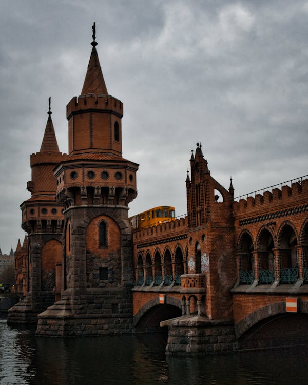 Fotos de stock gratuitas de Berlín, puente de ladrillo, puente de oberbaum