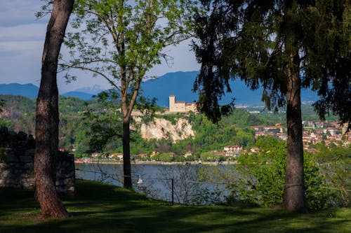 Fotobanka s bezplatnými fotkami na tému architekt, jazero, krajina