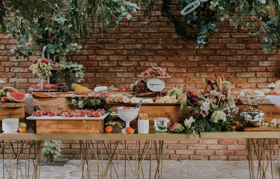 Tampilan website Gladfood Catering — Catering
