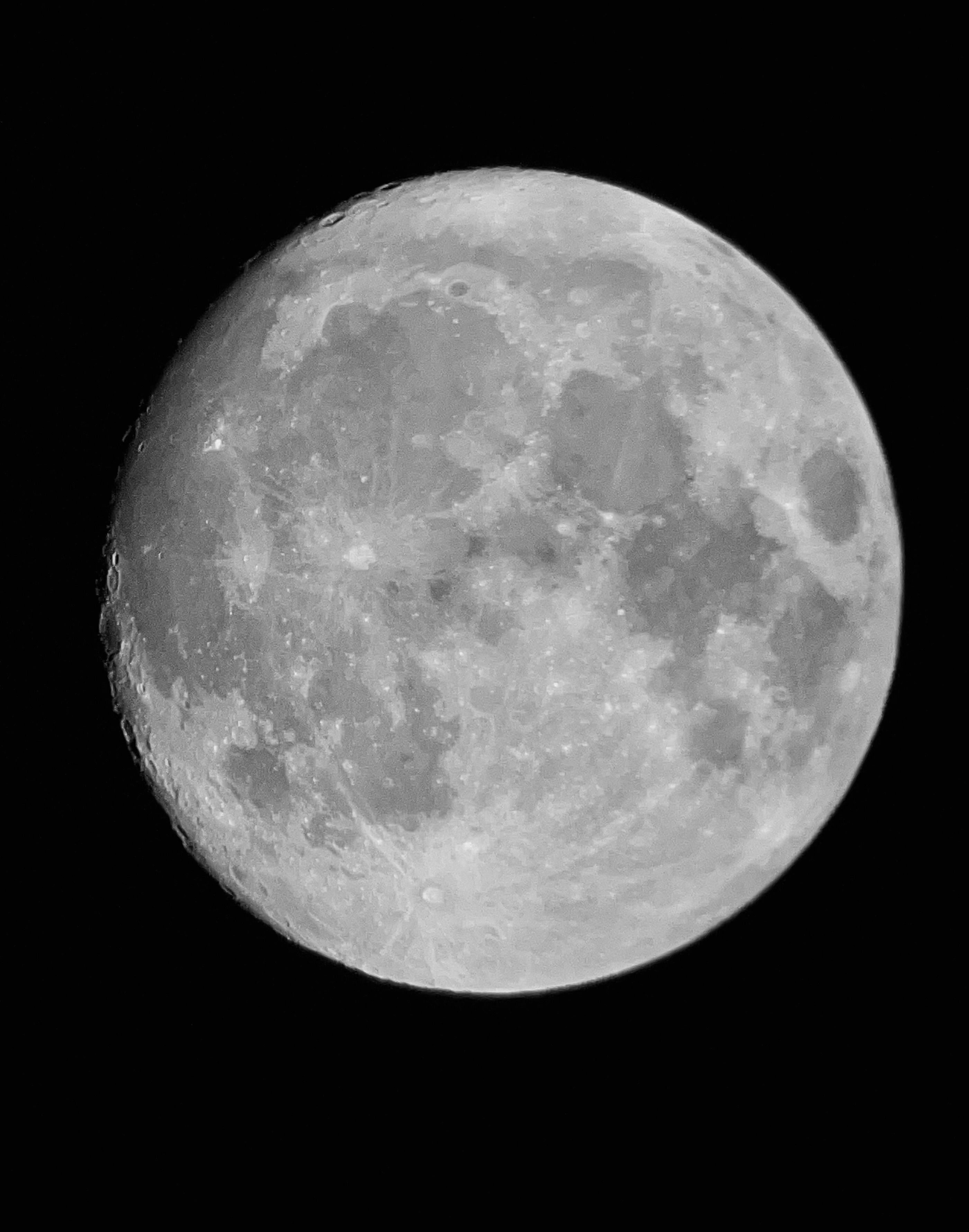 Full Moon in Black and White · Free Stock Photo
