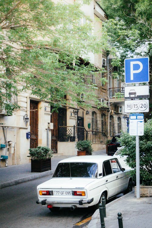 Fotobanka s bezplatnými fotkami na tému architektúra, auto, budova