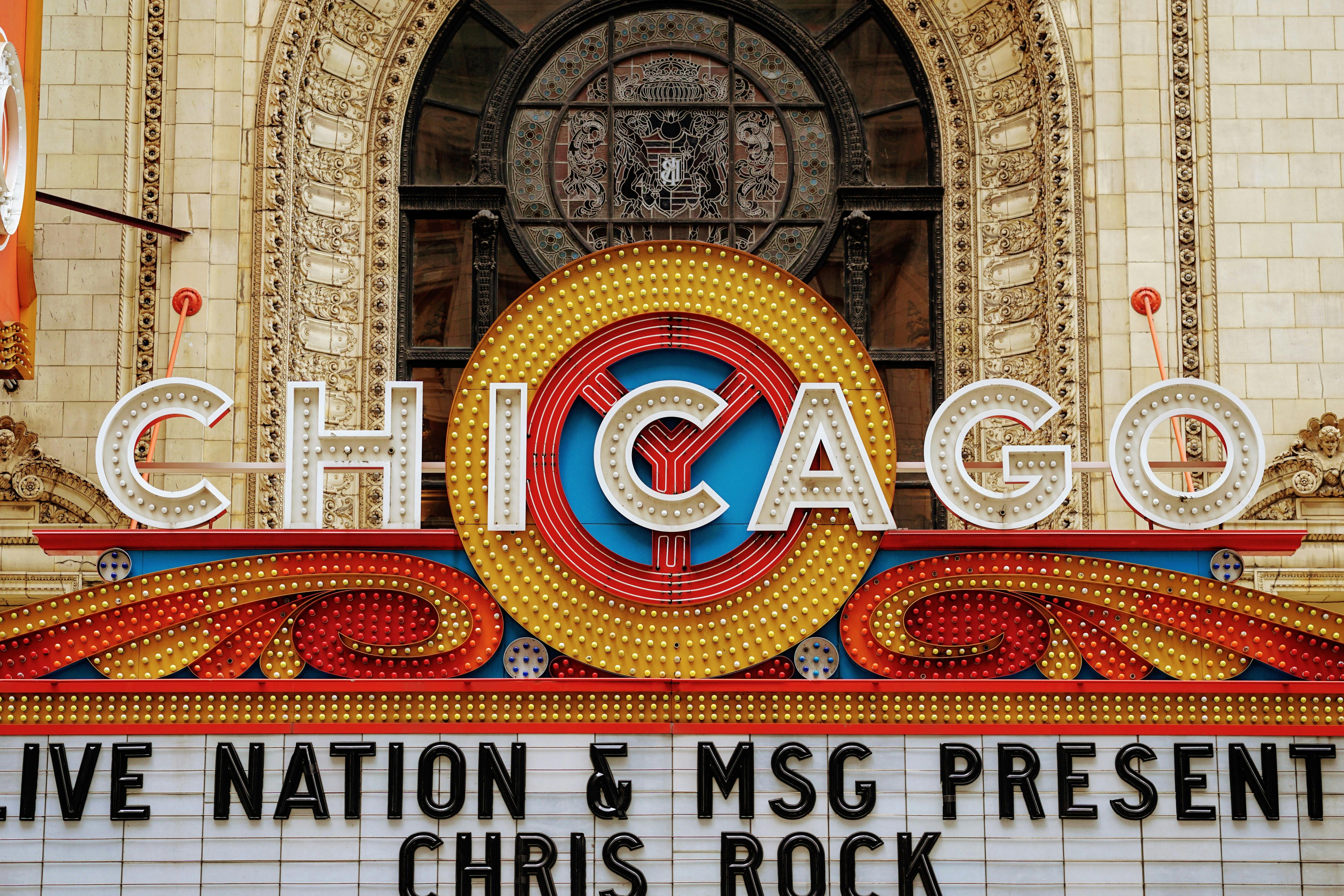 chicago theatre signage