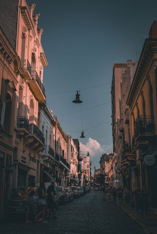Free Capture of a vibrant Buenos Aires street showcasing vintage architecture and city life. Stock Photo