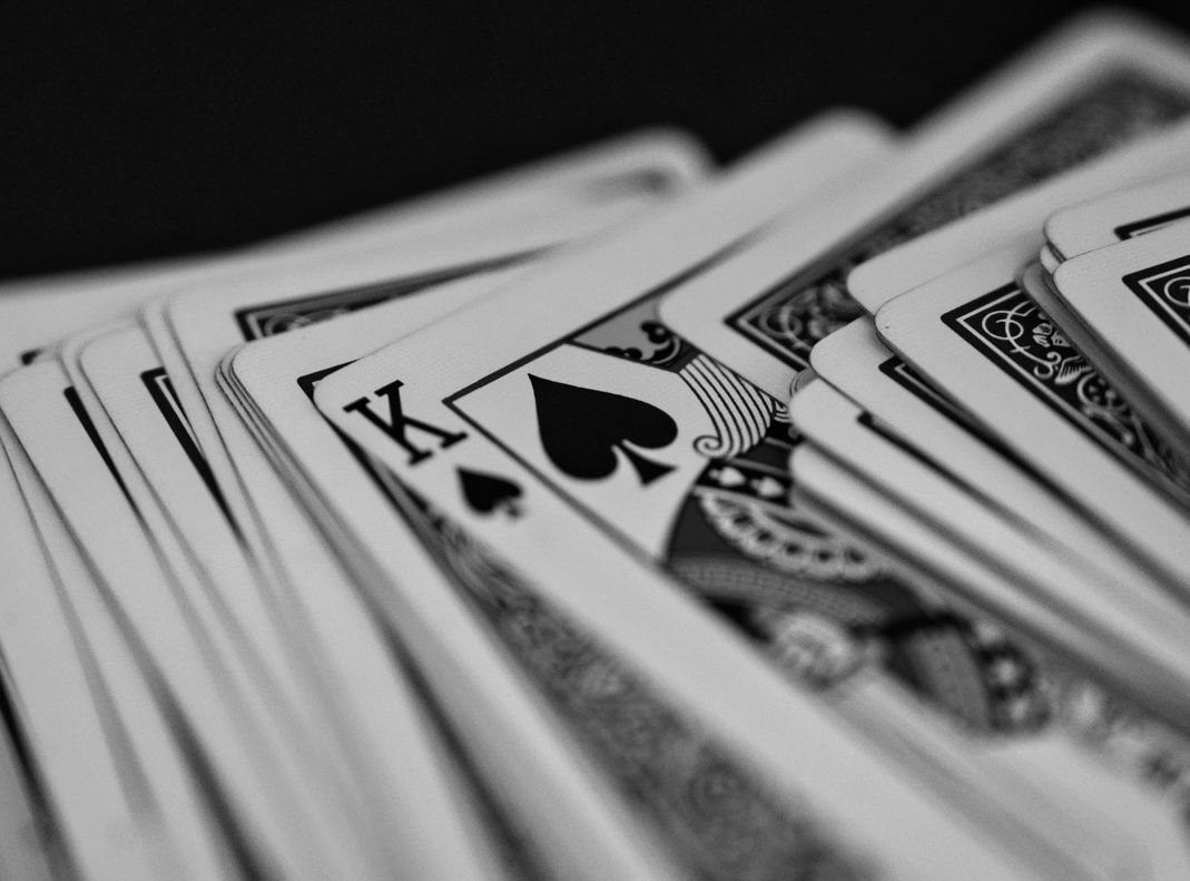 Online Casino: Spielautomaten und Live-Spiele im Überblick