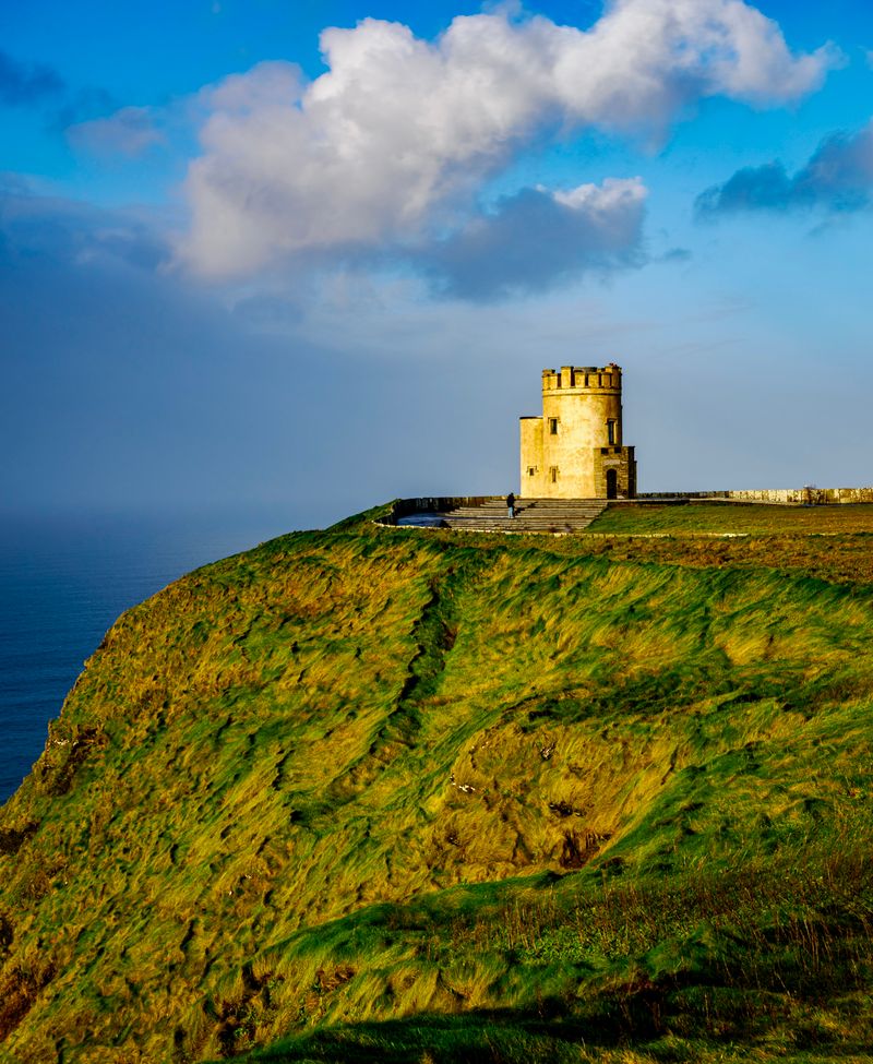 A Tower on the Cliff · Free Stock Photo