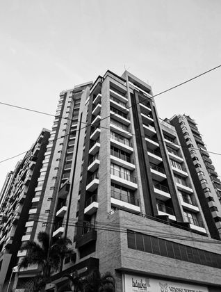 edificio residencial de viviendas