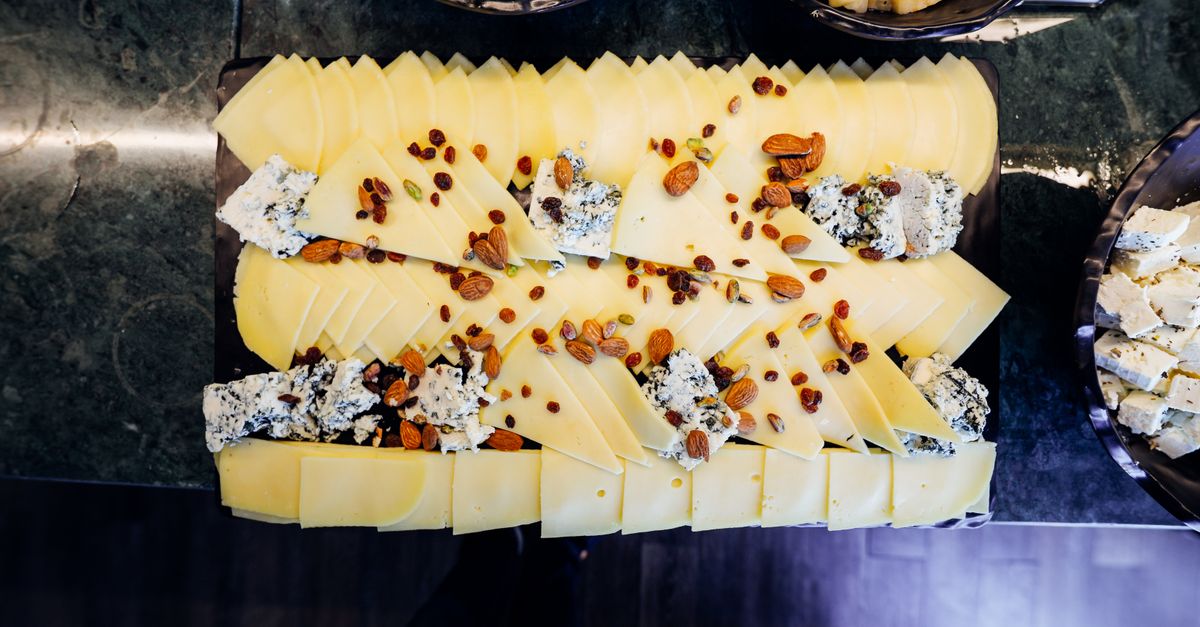 Les différents types de fromages : guide complet