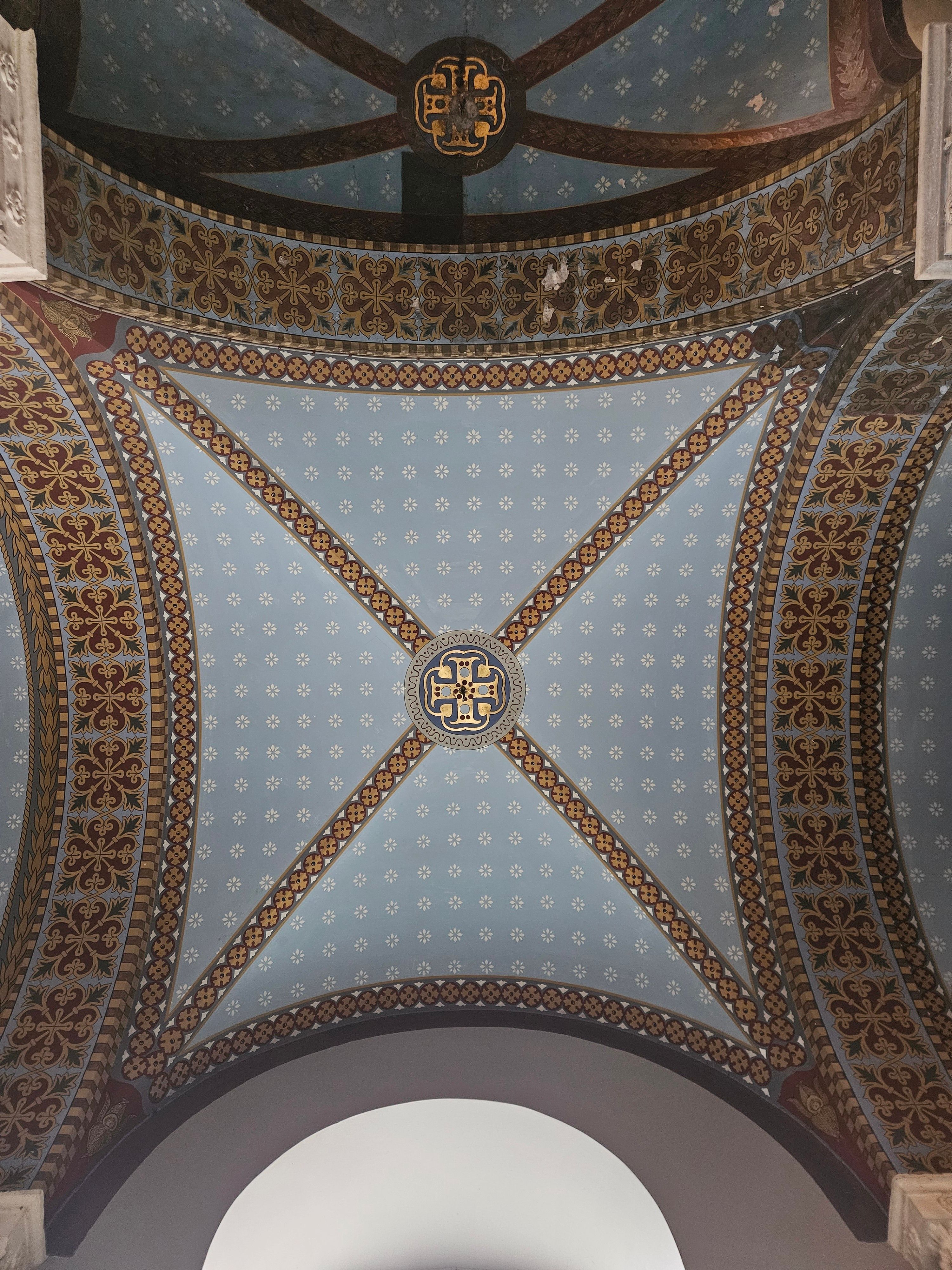 Mosaic on Ceiling in Mosque · Free Stock Photo