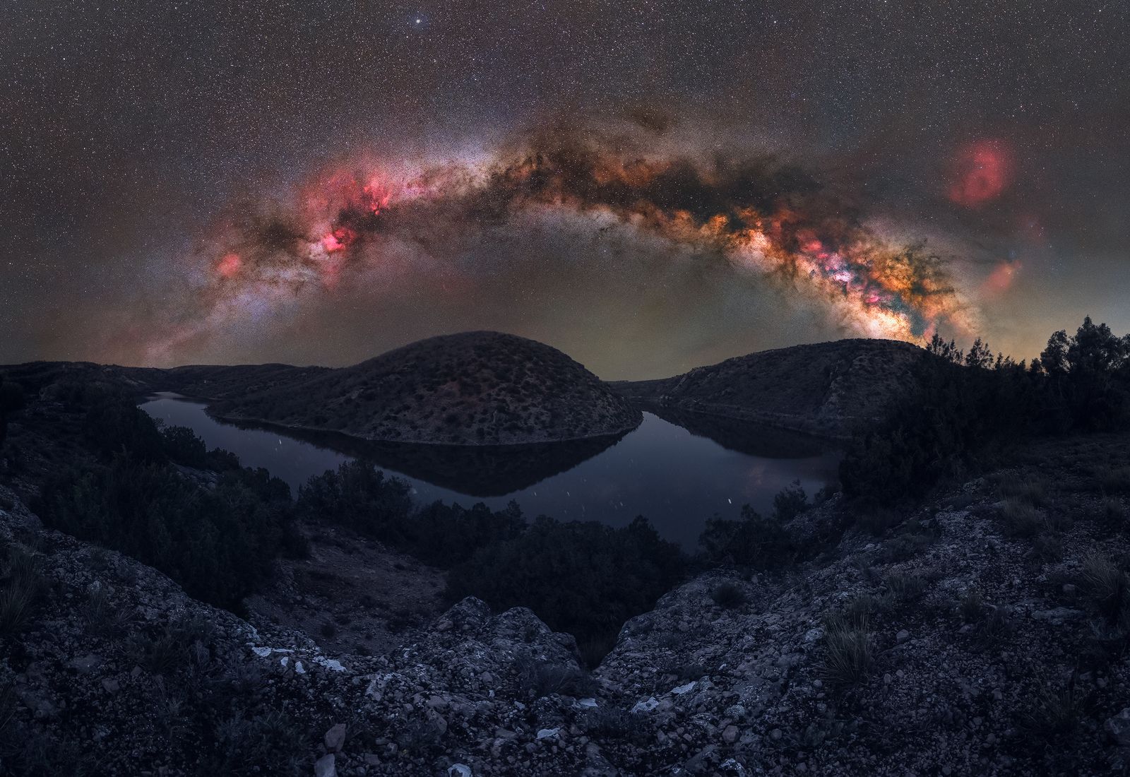 Stunning Night Sky with Milky Way over Snowy Mountains · Free Stock Photo
