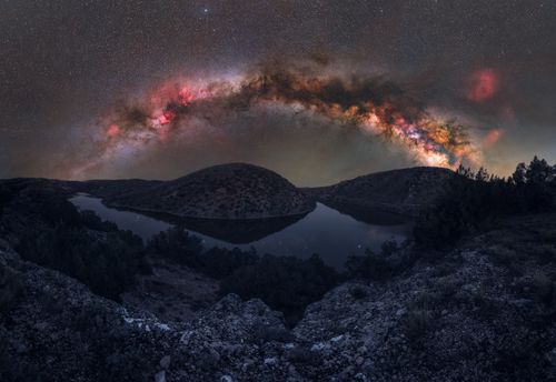Stunning Night Sky with Milky Way over Snowy Mountains · Free Stock Photo