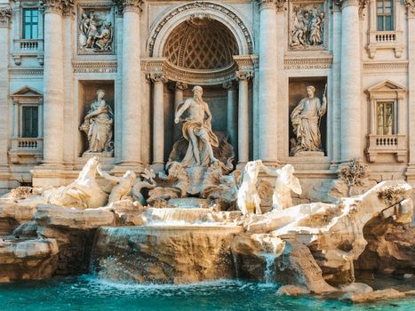 Trevi Fountain travel scene — cover for The Ultimate Rome Itinerary