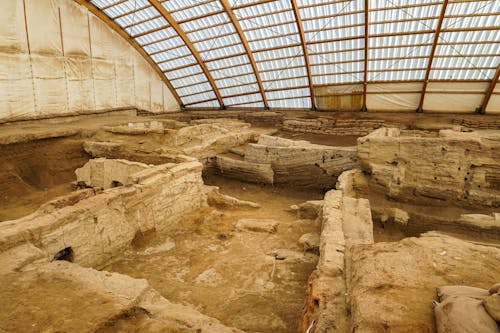 Ancient roman ruins in the middle of a large room