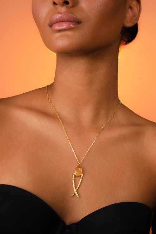 Ingyenes stockfotó aranysárga, ékszerek, fekete nő témában