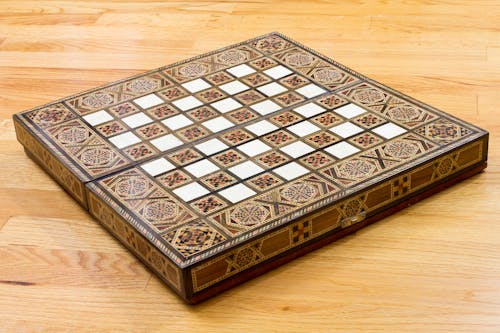 masa oyunu, satranç, satranç tahtası içeren Ücretsiz stok fotoğraf