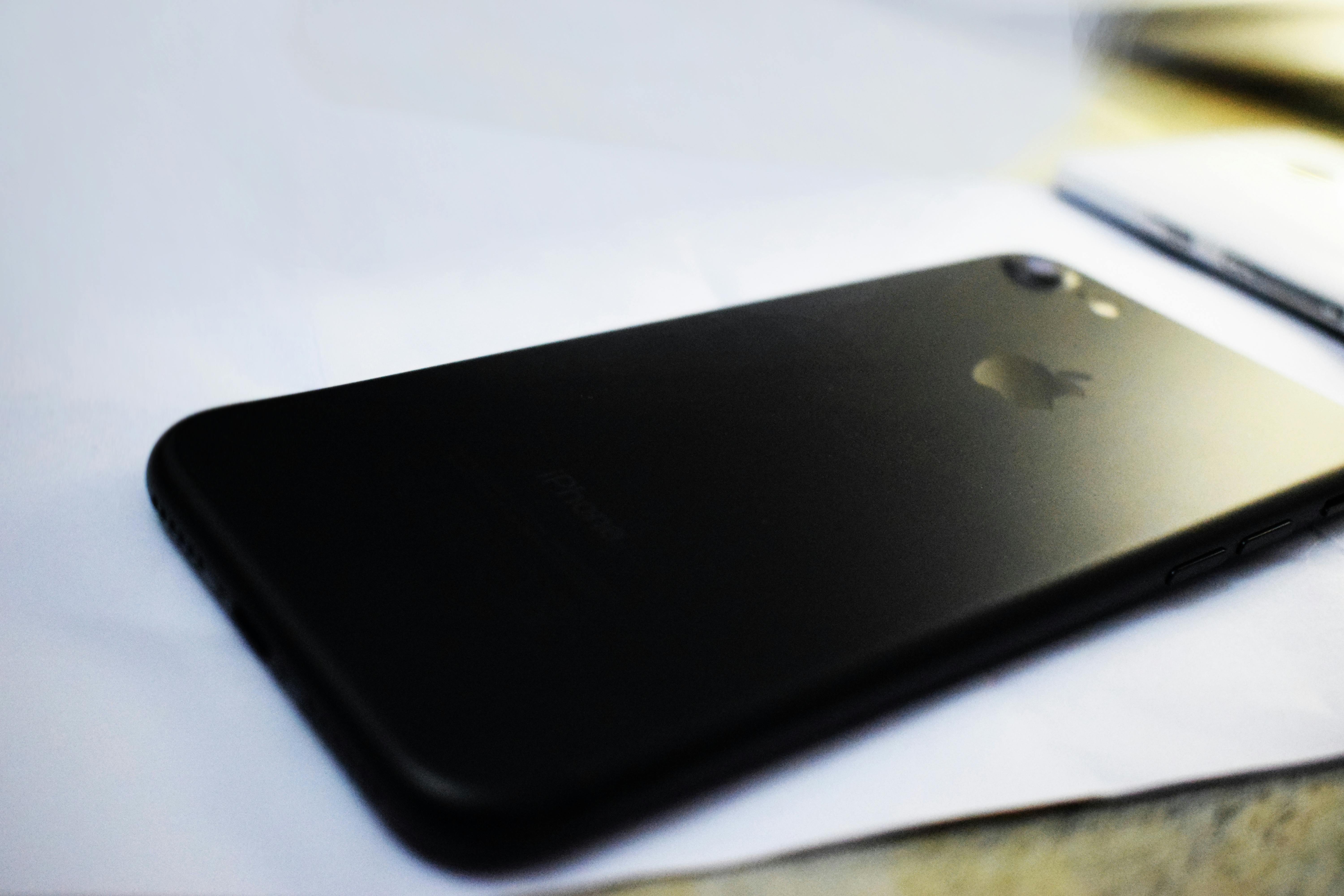 Free stock photo of black, black and white, iphone